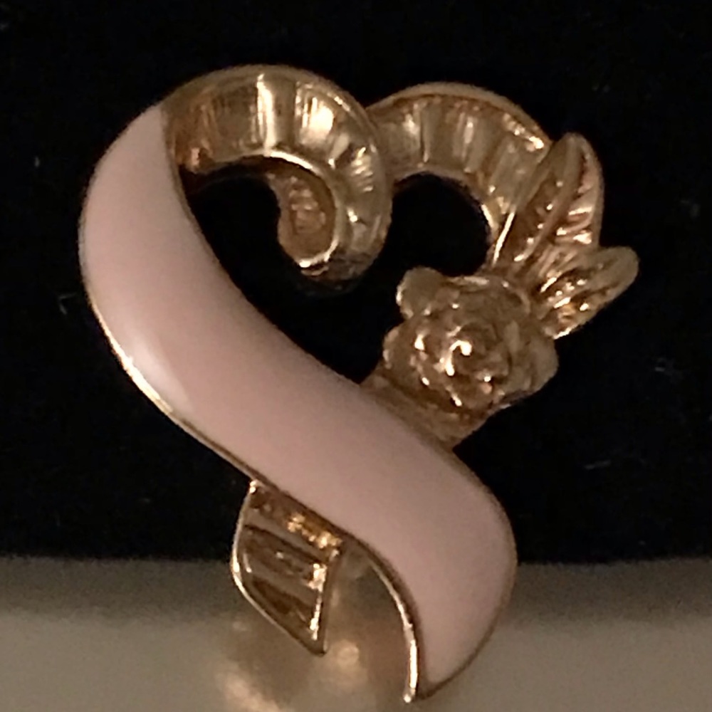Vtg Avon Gold/Pink Heart Clip On Earrings